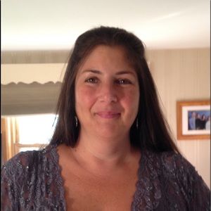 Meet your Posher, Debbie